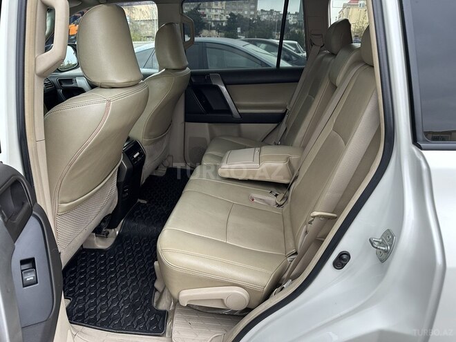 Toyota Land Cruiser Prado 2010, 175,000 km - 2.7 l - Bakı