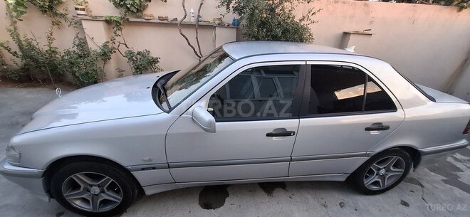 Mercedes C 180 1999, 375,343 km - 1.8 л - Bakı