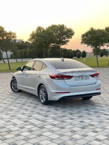 Hyundai Elantra 2016, 40,000 km - 2.0 l - Bakı