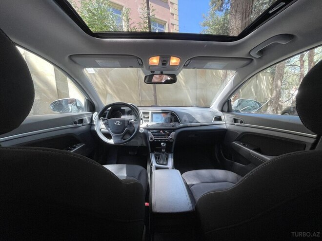 Hyundai Elantra 2016, 40,000 km - 2.0 l - Bakı