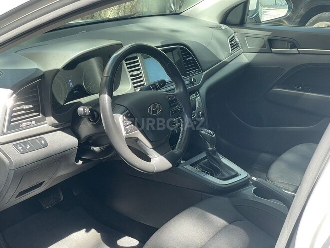 Hyundai Elantra 2016, 40,000 km - 2.0 l - Bakı