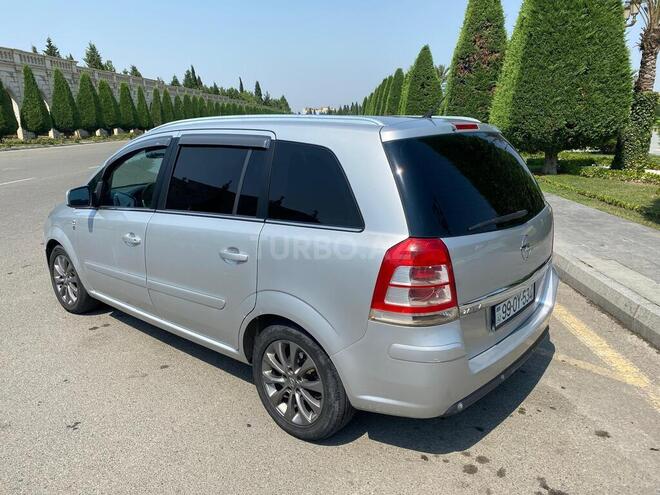Opel Zafira 2010, 245,000 km - 1.7 l - Gəncə