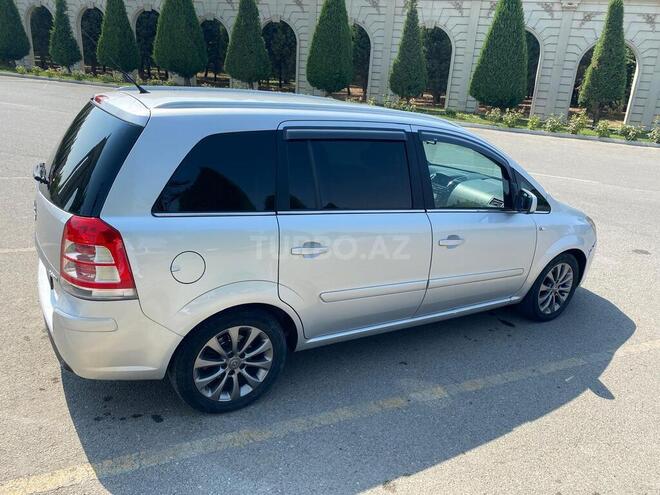 Opel Zafira 2010, 245,000 km - 1.7 l - Gəncə