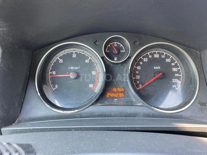 Opel Zafira 2010, 245,000 km - 1.7 l - Gəncə