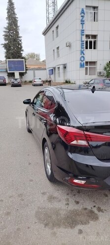 Hyundai Elantra 2020, 98,000 km - 2.0 л - Bakı