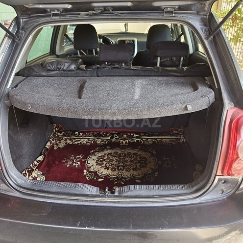Toyota Auris 2009, 244,052 km - 1.4 l - Samux
