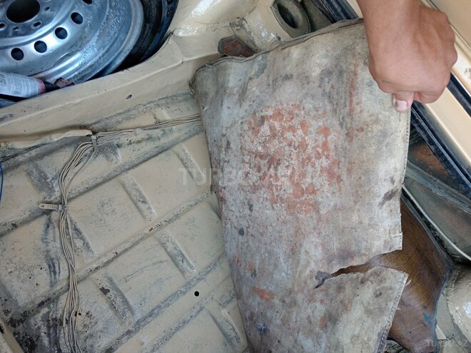 LADA (VAZ) 21011 1977, 333,412 km - 1.3 л - Bakı