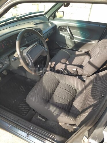 LADA (VAZ) 2115 2008, 180,000 km - 1.6 l - Salyan