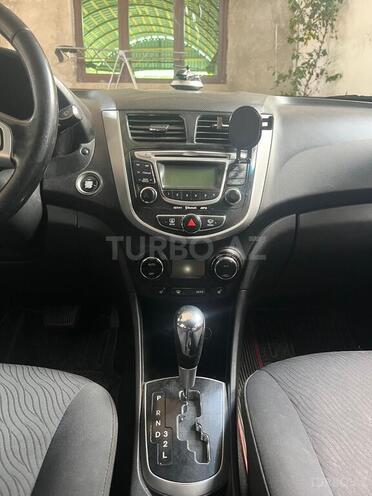Hyundai Accent 2011, 177,000 km - 1.6 l - Bakı