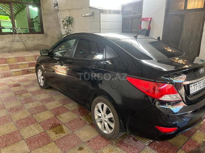 Hyundai Accent 2011, 177,000 km - 1.6 l - Bakı