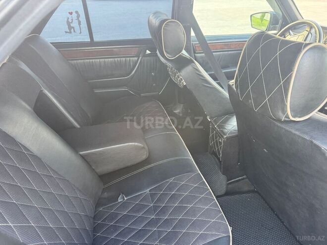 Mercedes E 230 1995, 300,000 km - 2.3 l - Bakı