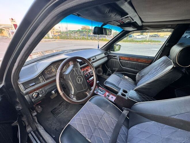 Mercedes E 230 1995, 300,000 km - 2.3 l - Bakı