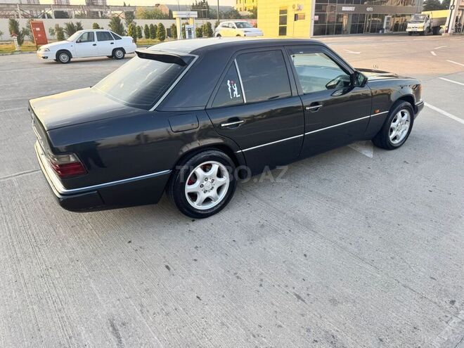 Mercedes E 230 1995, 300,000 km - 2.3 l - Bakı