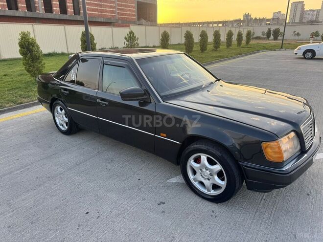 Mercedes E 230 1995, 300,000 km - 2.3 l - Bakı