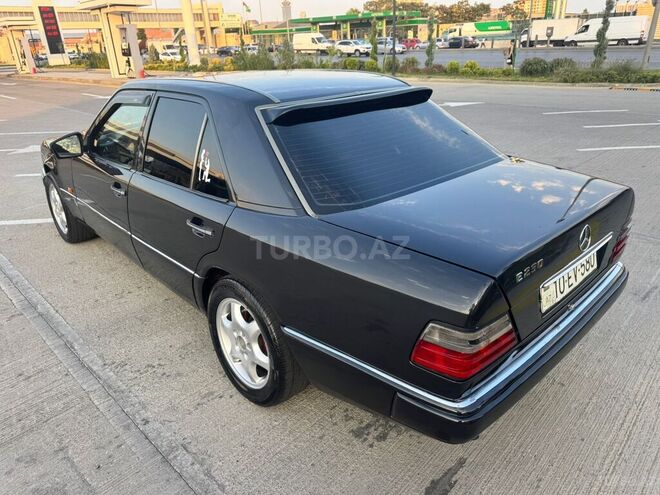Mercedes E 230 1995, 300,000 km - 2.3 l - Bakı
