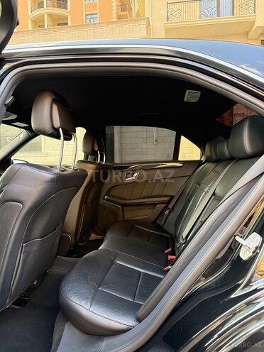 Mercedes E 220 2010, 212,563 km - 2.1 l - Bakı