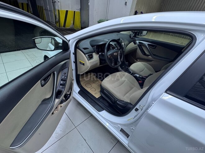 Hyundai Elantra 2015, 311,431 km - 1.8 l - Bakı