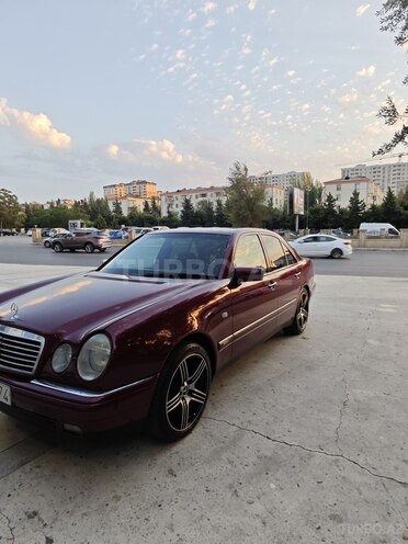 Mercedes E 200 1999, 276,000 km - 2.0 л - Bakı