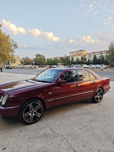 Mercedes E 200 1999, 276,000 km - 2.0 л - Bakı