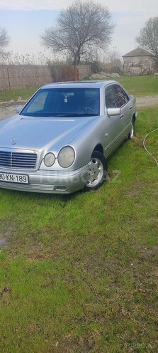 Mercedes E 230 1995, 546,079 km - 2.3 l - Sabirabad