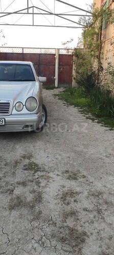 Mercedes E 230 1995, 546,079 km - 2.3 l - Sabirabad