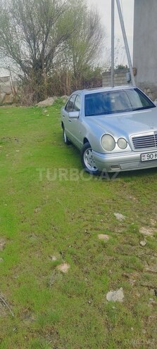 Mercedes E 230 1995, 546,079 km - 2.3 l - Sabirabad