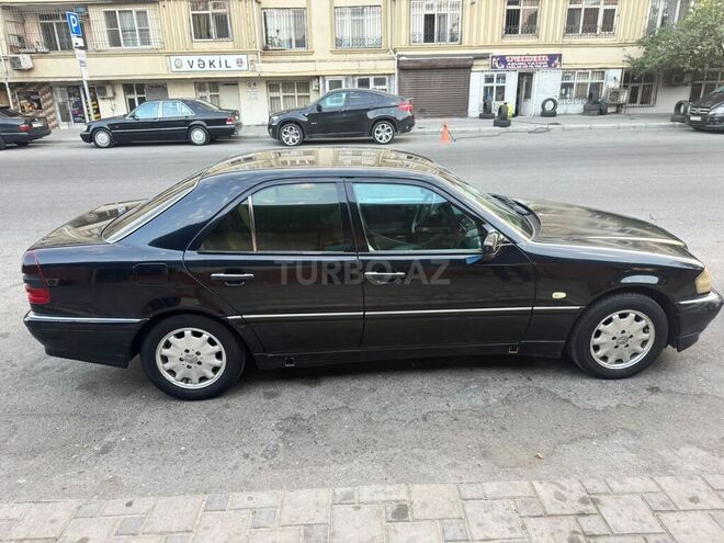 Mercedes C 200 1998, 258,000 km - 2.0 l - Bakı
