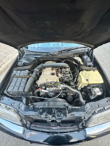 Mercedes C 200 1998, 258,000 km - 2.0 l - Bakı