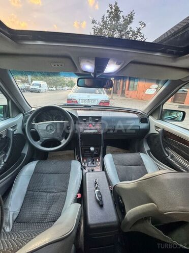 Mercedes C 200 1998, 258,000 km - 2.0 l - Bakı