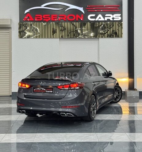 Hyundai Elantra 2015, 136,000 km - 1.6 л - Sumqayıt