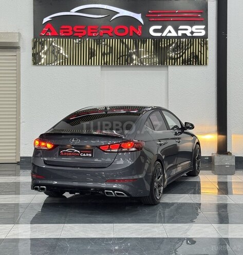 Hyundai Elantra 2015, 136,000 km - 1.6 л - Sumqayıt