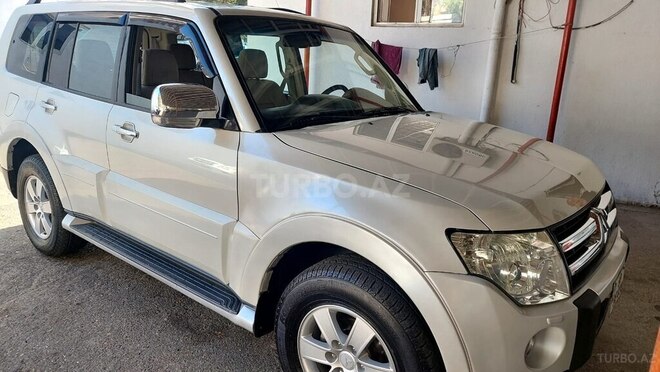 Mitsubishi Pajero 2008, 288,897 km - 3.0 l - Bakı