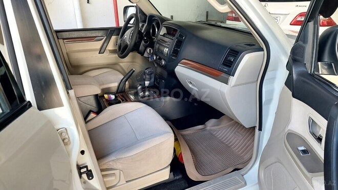 Mitsubishi Pajero 2008, 288,897 km - 3.0 l - Bakı