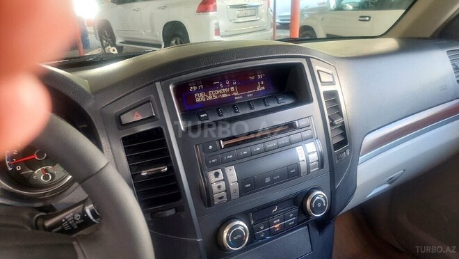 Mitsubishi Pajero 2008, 288,897 km - 3.0 l - Bakı