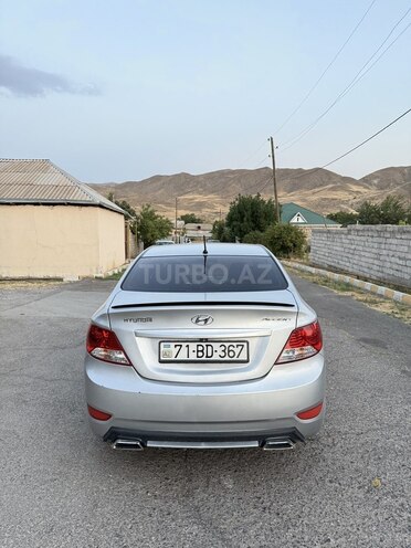 Hyundai Accent 2013, 180,000 km - 1.6 л - Naxçıvan