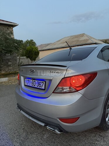 Hyundai Accent 2013, 180,000 km - 1.6 л - Naxçıvan