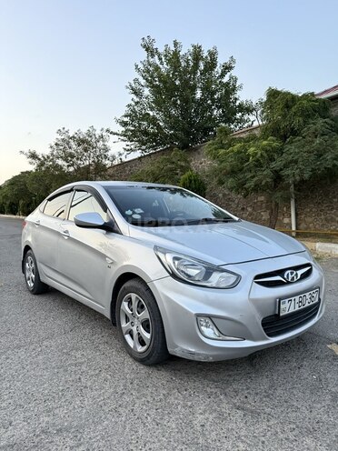 Hyundai Accent 2013, 180,000 km - 1.6 л - Naxçıvan