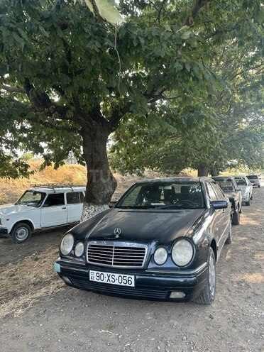 Mercedes E 240 1998, 370,001 km - 2.4 l - Cəlilabad