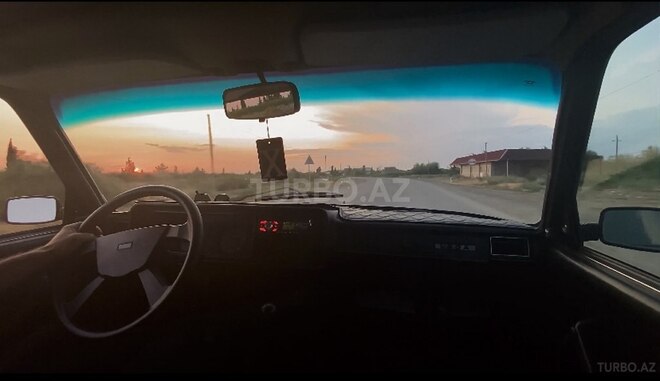 LADA (VAZ) 2107 2005, 90,000 km - 1.6 l - Salyan