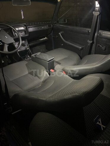 LADA (VAZ) 2107 2005, 90,000 km - 1.6 l - Salyan