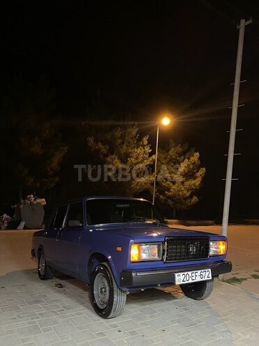 LADA (VAZ) 2107 2005, 90,000 km - 1.6 l - Salyan