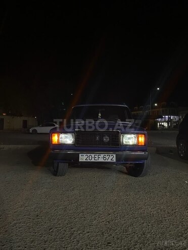 LADA (VAZ) 2107 2005, 90,000 km - 1.6 l - Salyan