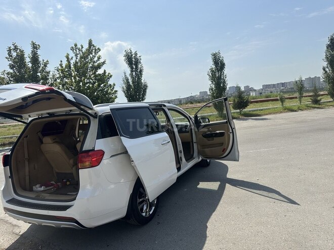 Kia Carnival 2016, 197,137 km - 2.2 л - Bakı