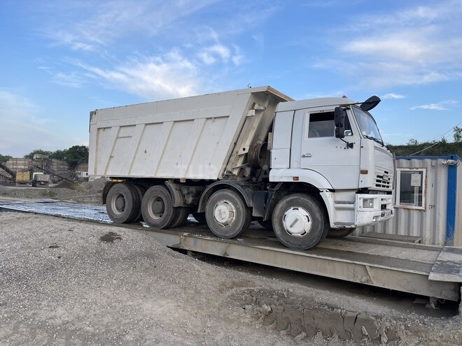 KamAz  2012, 327,178 km - 12.0 л - Bakı