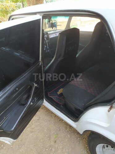 LADA (VAZ) 2107 2004, 100,000 km - 1.6 l - Yevlax