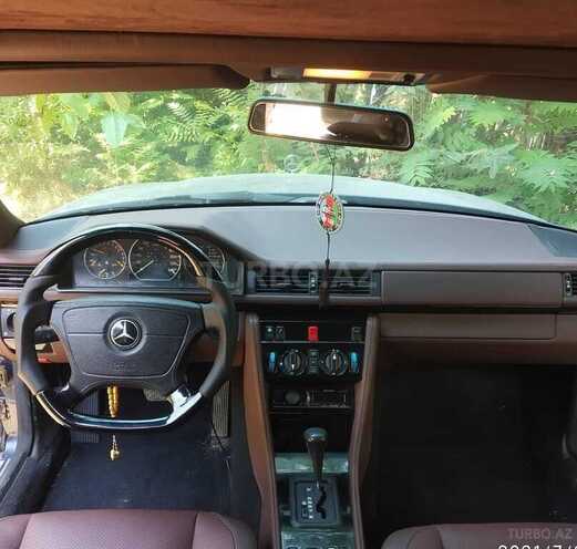Mercedes E 230 1995, 350,000 km - 2.3 л - Bakı