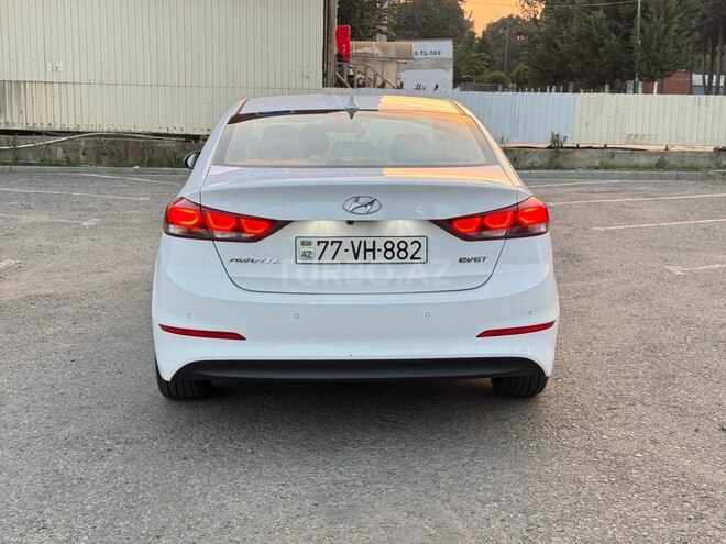 Hyundai Avante 2015, 155,000 km - 1.6 l - Bakı