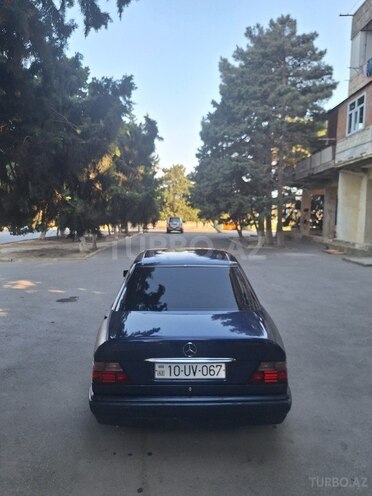 Mercedes E 230 1995, 350,000 km - 2.3 л - Bakı