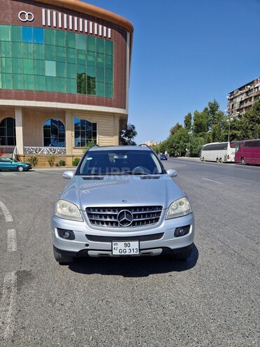Mercedes ML 350 4MATIC 2005, 200,000 km - 3.5 л - Bakı