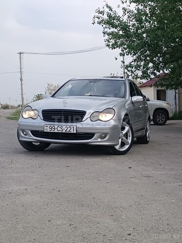 Mercedes C 240 2002, 471,331 km - 2.6 л - Şirvan